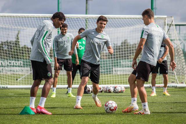 申京23分火箭力克独行侠 鹈鹕负热火遭11连败