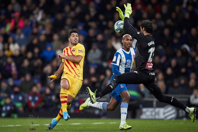 陈盈骏21分广州胜新疆 施韦德三双山西胜同曦